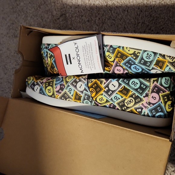 Toms Other - Toms x Monopoly Mens 7/womens 8.5